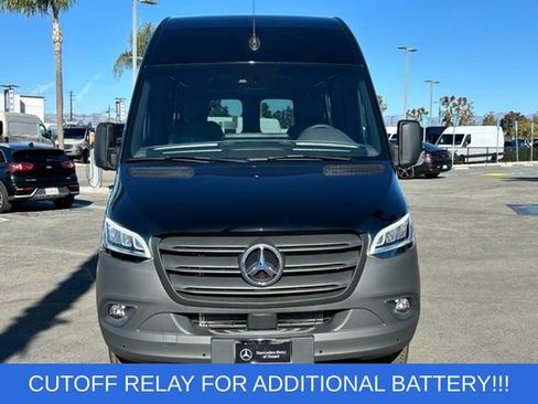 Used 2024 Mercedes-Benz Sprinter 3500 image 8