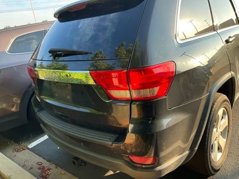 Used 2012 Jeep Grand Cherokee Laredo AWD/4WD image 6