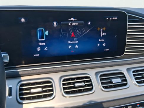 Used 2025 Mercedes-Benz GLE 350 4MATIC image 24