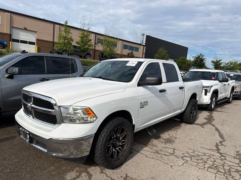 Used 2022 RAM 1500 Classic SLT AWD/4WD image 1