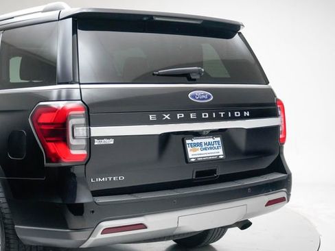 Used 2024 Ford Expedition Limited AWD/4WD image 4