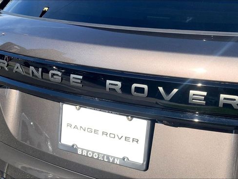 Used 2026 Land Rover Range Rover Velar Dynamic SE image 31