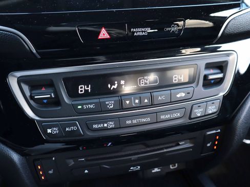 Used 2022 Honda Pilot Touring image 28