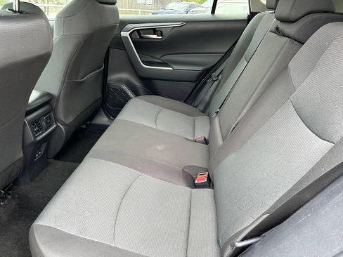 Certified 2025 Toyota RAV4 XLE FWD image 15