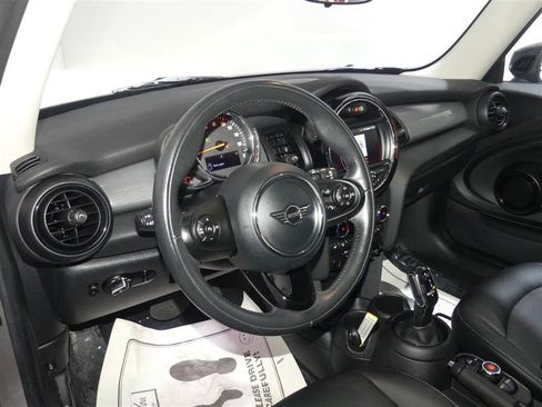 Used 2020 MINI Cooper 2-Door Hardtop w/ Storage Package FWD image 22
