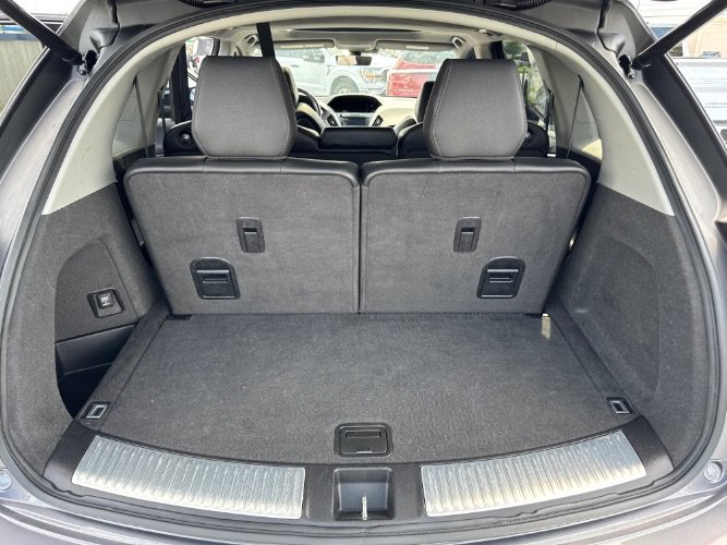 Used 2017 Acura MDX FWD image 11