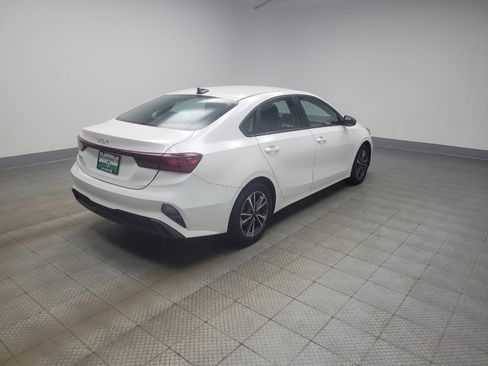 Used 2024 Kia Forte LXS w/ LXS Technology Package FWD image 10