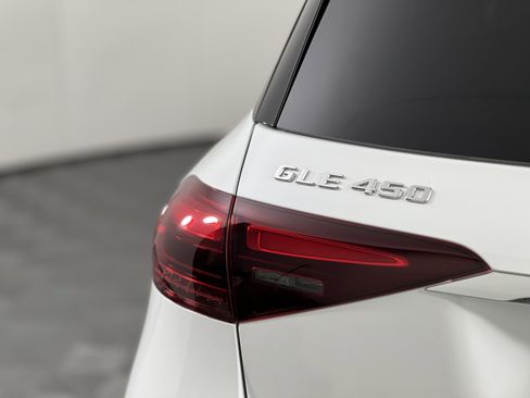 New 2026 Mercedes-Benz GLE 450 4MATIC image 12