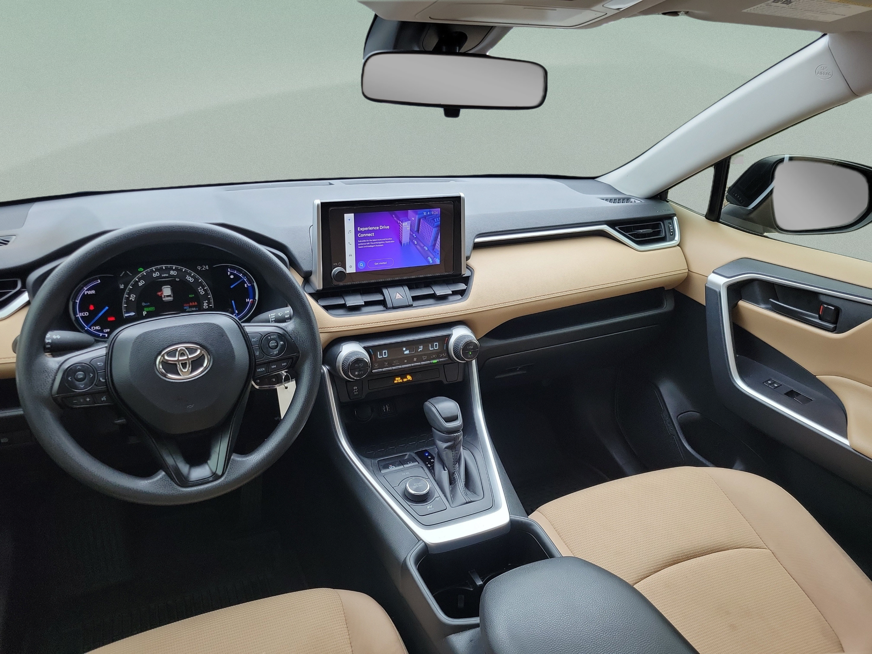 Used 2025 Toyota RAV4 LE AWD/4WD image 17