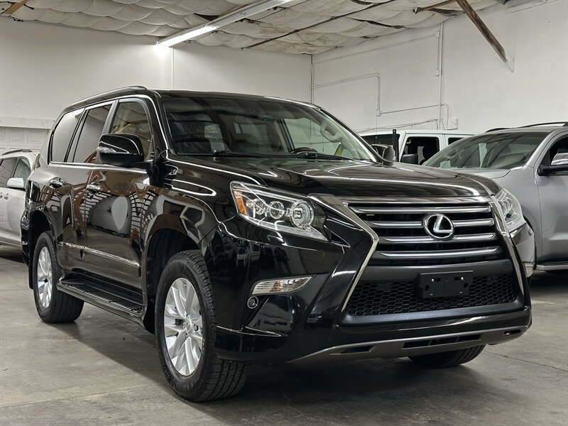 Used 2014 Lexus GX 460 w/ Premium Package AWD/4WD image 1