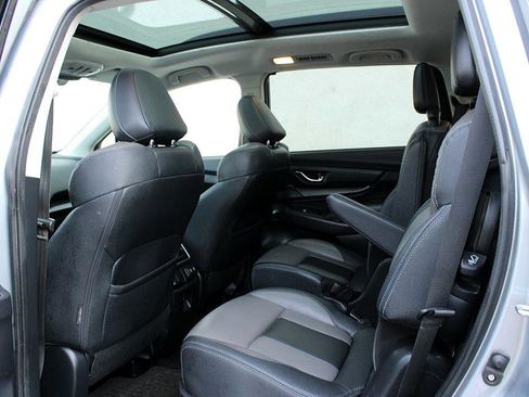 Used 2022 Subaru Ascent Onyx Edition image 18