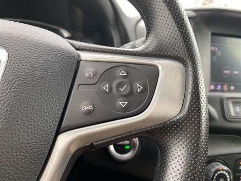 Used 2024 GMC Terrain SLE FWD image 26
