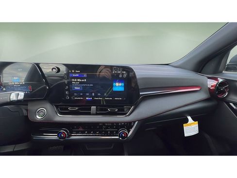 New 2026 Chevrolet Equinox RS image 17