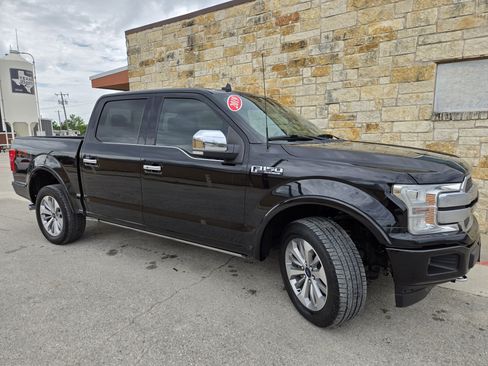 Used 2019 Ford F150 Platinum w/ Equipment Group 701A Luxury AWD/4WD image 18