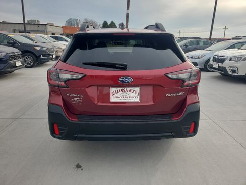 Used 2020 Subaru Outback Premium image 7