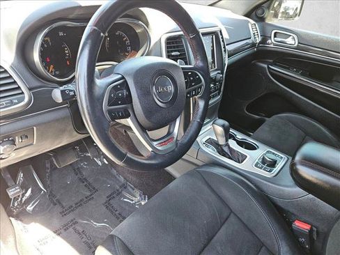 Used 2018 Jeep Grand Cherokee Trailhawk AWD/4WD image 10