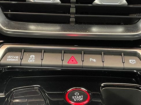 Used 2023 Audi e-tron GT Premium Plus image 31