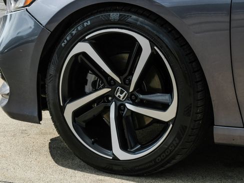 Used 2018 Honda Accord Sport image 46