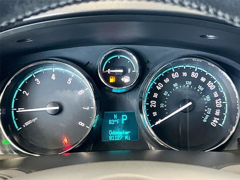 Used 2014 Chevrolet Captiva Sport LT w/ Convenience Package FWD image 18