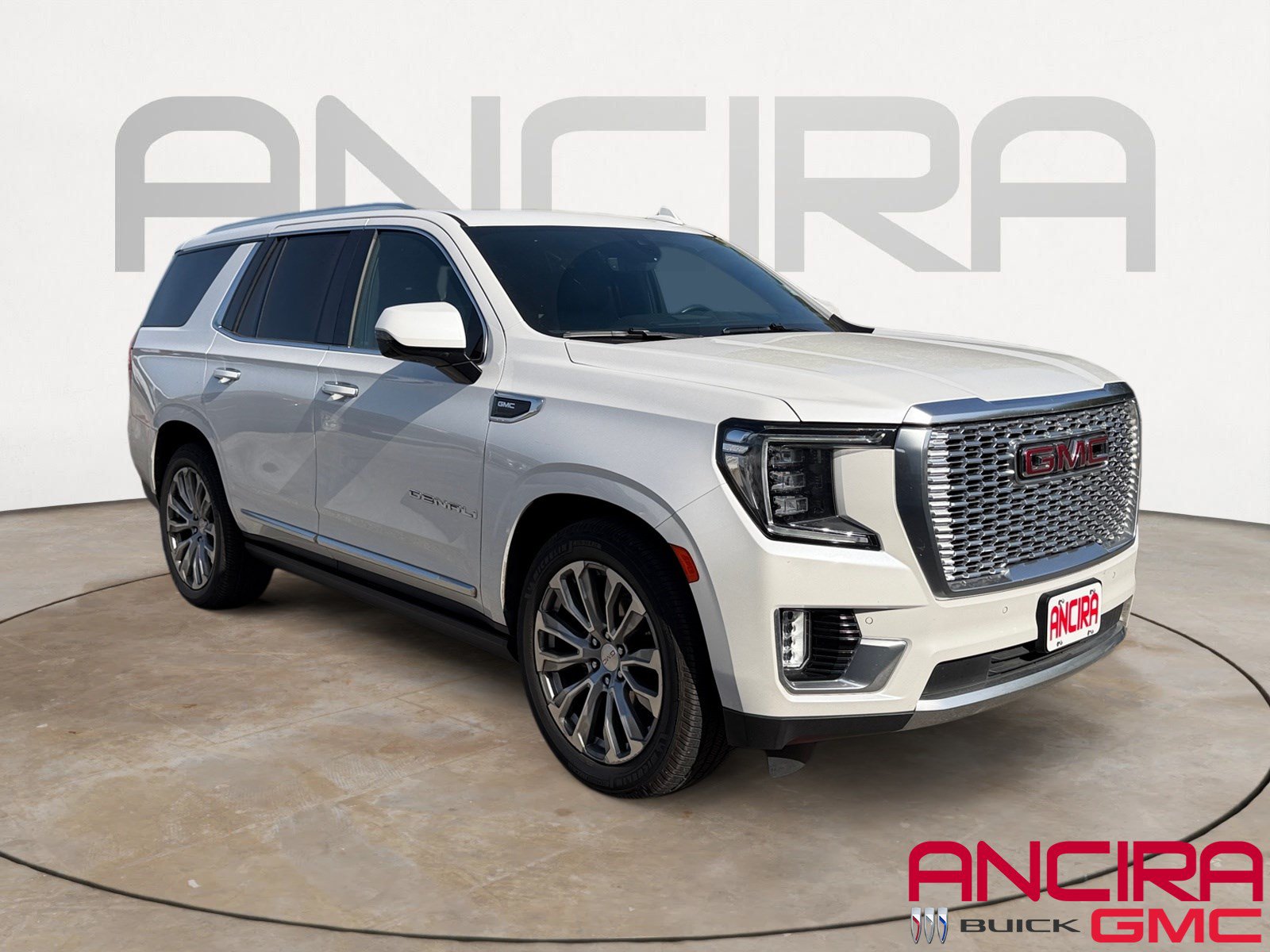 Used 2021 GMC Yukon Denali w/ Denali Ultimate Package AWD/4WD image 1