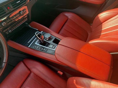 Used 2018 BMW X6 sDrive35i w/ Premium Package image 15