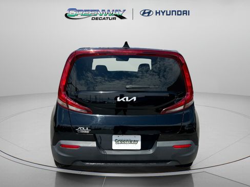 Used 2022 Kia Soul LX w/ Technology Package FWD image 7