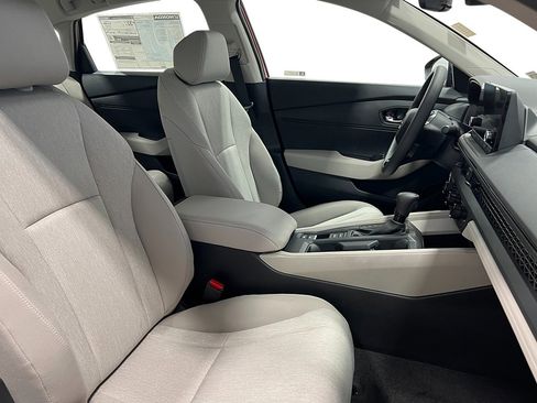 New 2025 Honda Accord LX image 28
