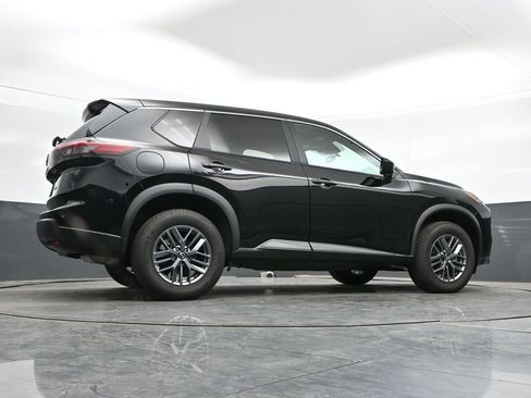 Used 2024 Nissan Rogue S AWD/4WD image 38