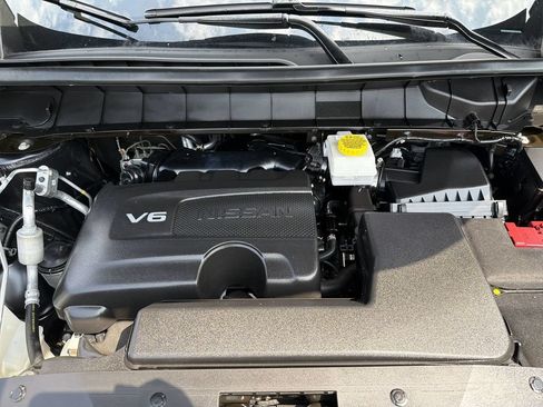 Certified 2024 Nissan Pathfinder Platinum w/ Cargo Package AWD/4WD image 18