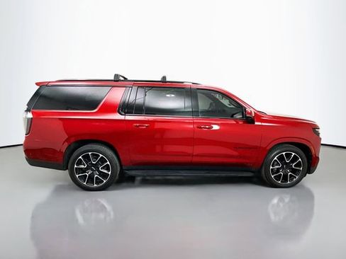 Used 2025 Chevrolet Suburban RST w/ RST Capability Package AWD/4WD image 10