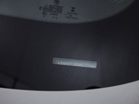 Certified 2022 BMW 330e w/ Convenience Package image 30