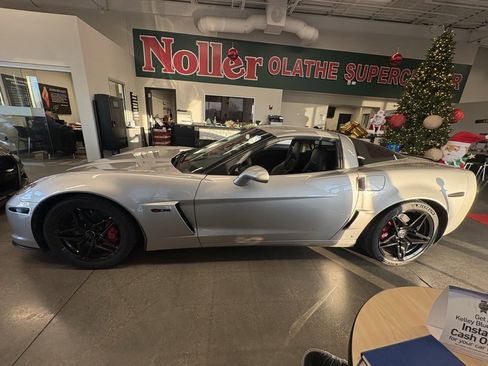 Used 2007 Chevrolet Corvette Z06 w/ Preferred Equipment Group image 4