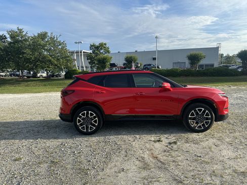 Used 2023 Chevrolet Blazer RS w/ Driver Confidence II Package FWD image 4