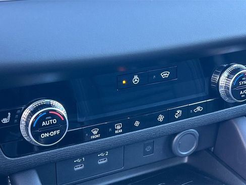 New 2026 Mitsubishi Outlander SE image 22