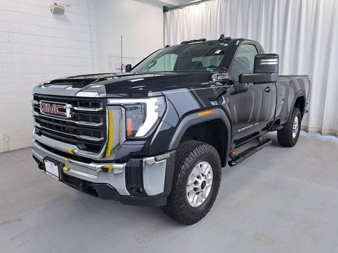 Used 2024 GMC Sierra 2500 SLE w/ SLE Convenience Package AWD/4WD image 2