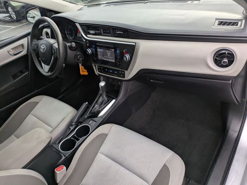 Used 2019 Toyota Corolla LE image 31
