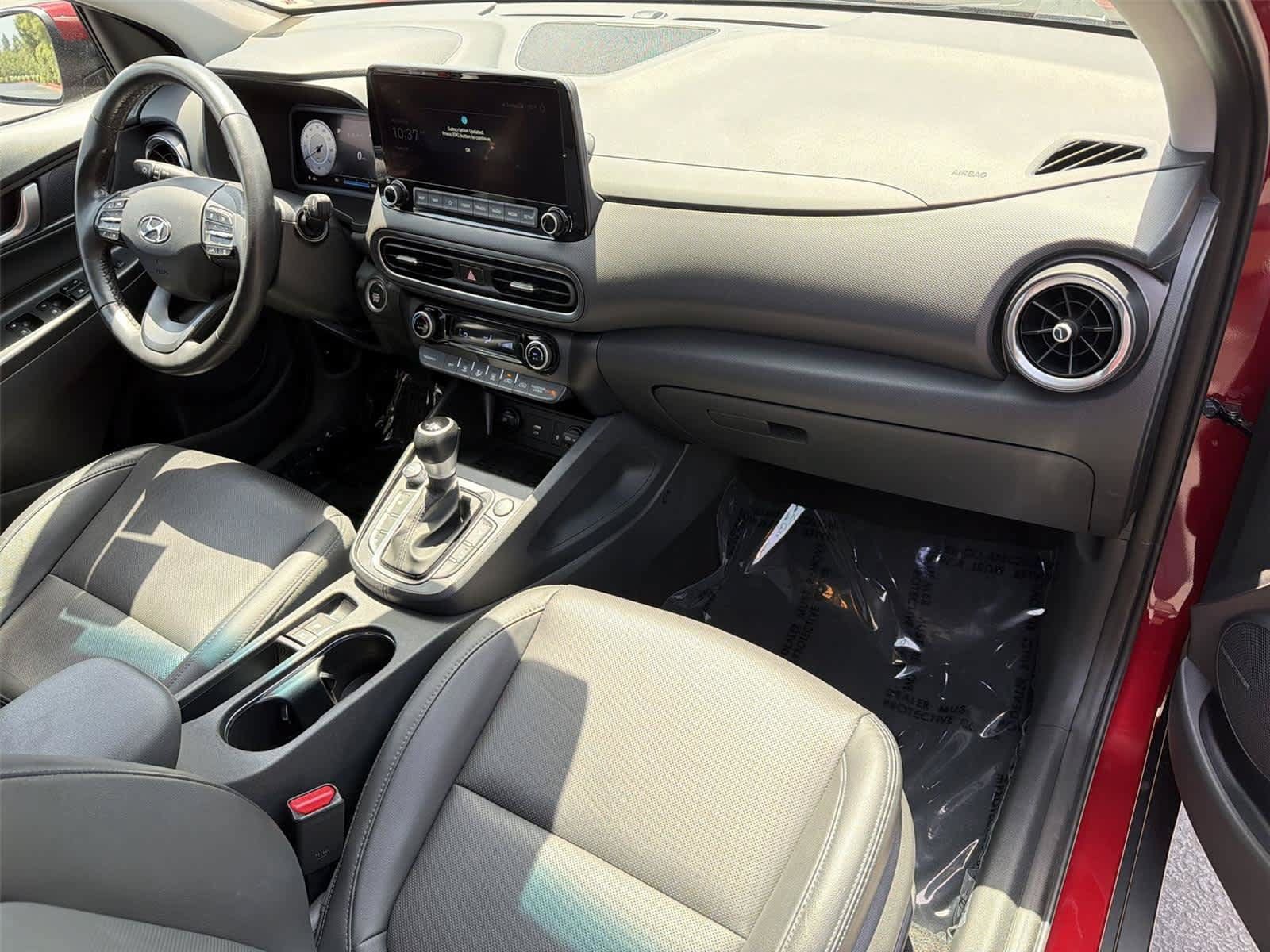 Used 2023 Hyundai Kona Limited AWD/4WD image 13