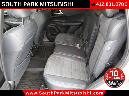 Used 2024 Mitsubishi Outlander Ralliart AWD/4WD image 15