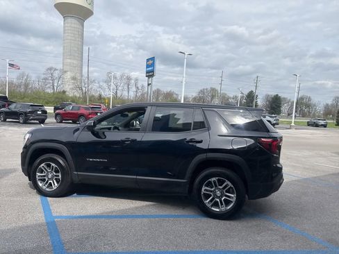 Used 2025 GMC Terrain Elevation image 11