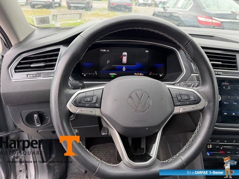 Used 2024 Volkswagen Tiguan SE w/ Panoramic Sunroof Package AWD/4WD image 16