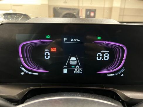 Used 2024 Kia Telluride LX image 12