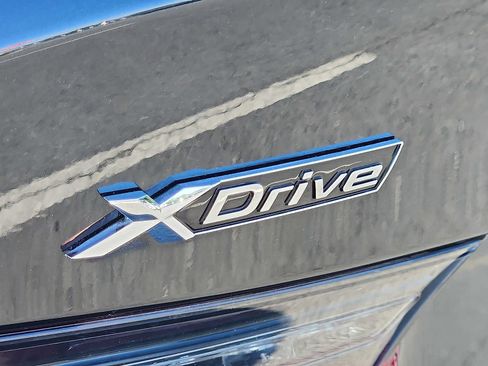 Certified 2024 BMW 330i xDrive Sedan w/ Premium Package AWD/4WD image 30