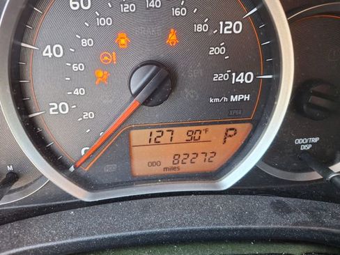 Used 2014 Toyota Yaris LE image 3