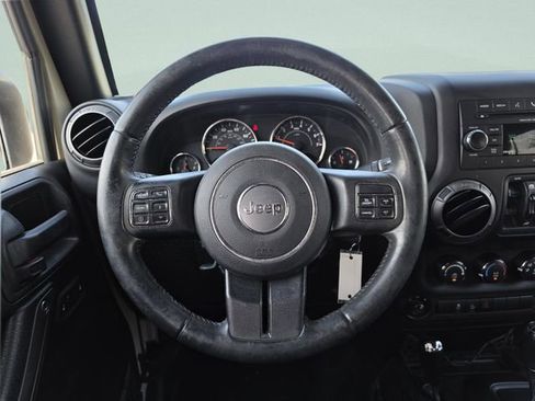 Used 2017 Jeep Wrangler Unlimited Sport w/ Quick Order Package 24S AWD/4WD image 16