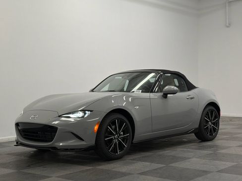 New 2026 MAZDA MX-5 Miata Grand Touring w/ Appearance Package RWD image 9