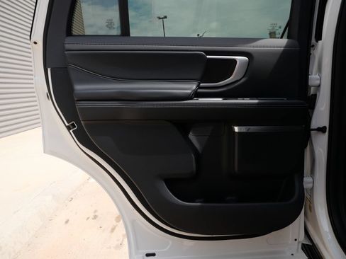 New 2026 Ford Expedition Platinum w/ Stealth Appearance Package AWD/4WD image 15