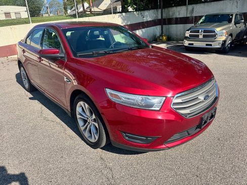 Used 2013 Ford Taurus SEL FWD image 7