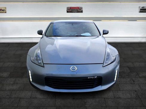 Used 2014 Nissan 370Z Coupe image 2
