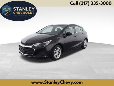 Used 2019 Chevrolet Cruze LT FWD image 1