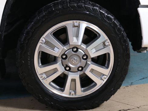 Used 2016 Toyota Tundra Platinum image 17